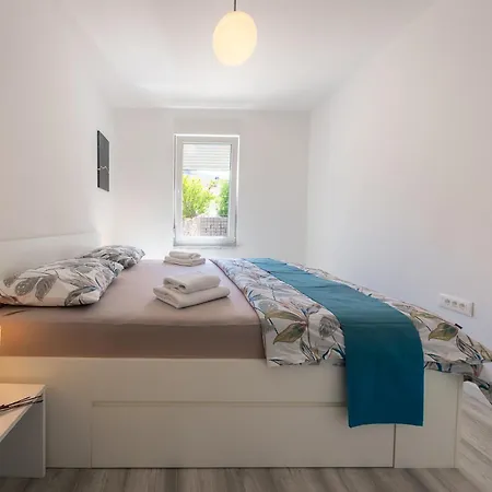 Daire Moment To The Old Town - With Free Parking *
